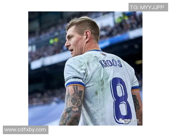 欧洲足球明星用英语畅谈职业生涯与个人生活的精彩瞬间