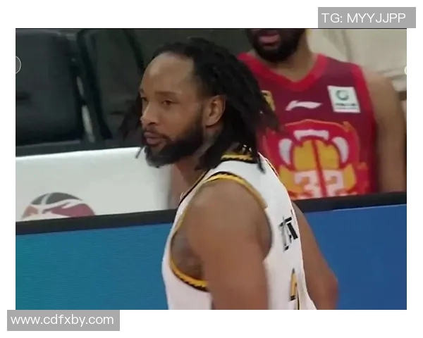 马克菠萝究竟是哪个足球明星的化身揭秘他的真实身份与成就